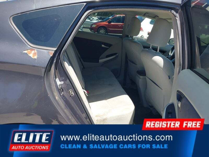 2010 Toyota Prius II