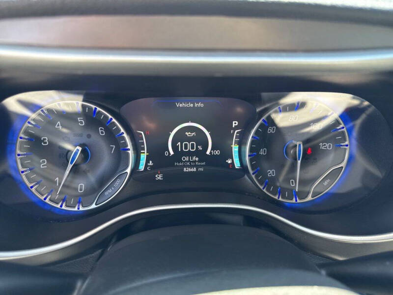 2022 Chrysler Pacifica Touring L