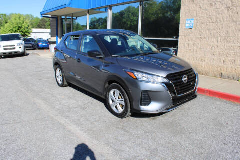 2023 Nissan Kicks S