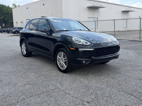 2017 Porsche Cayenne Platinum Edition