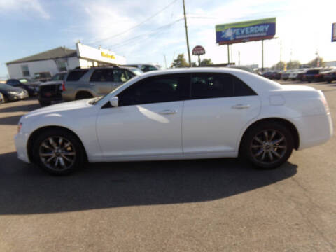 2014 Chrysler 300 S
