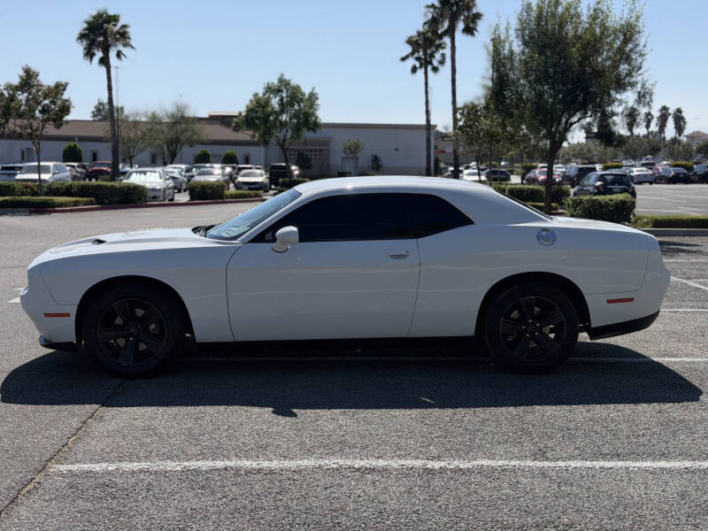 2017 Dodge Challenger SXT