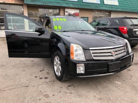 2005 Cadillac SRX for sale at NATIONAL AUTO GROUP INC in Chicago IL