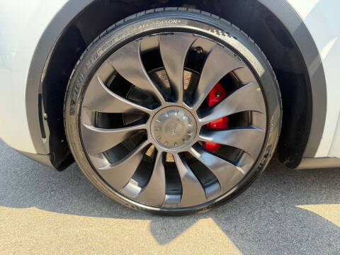 2023 Tesla Model Y Performance
