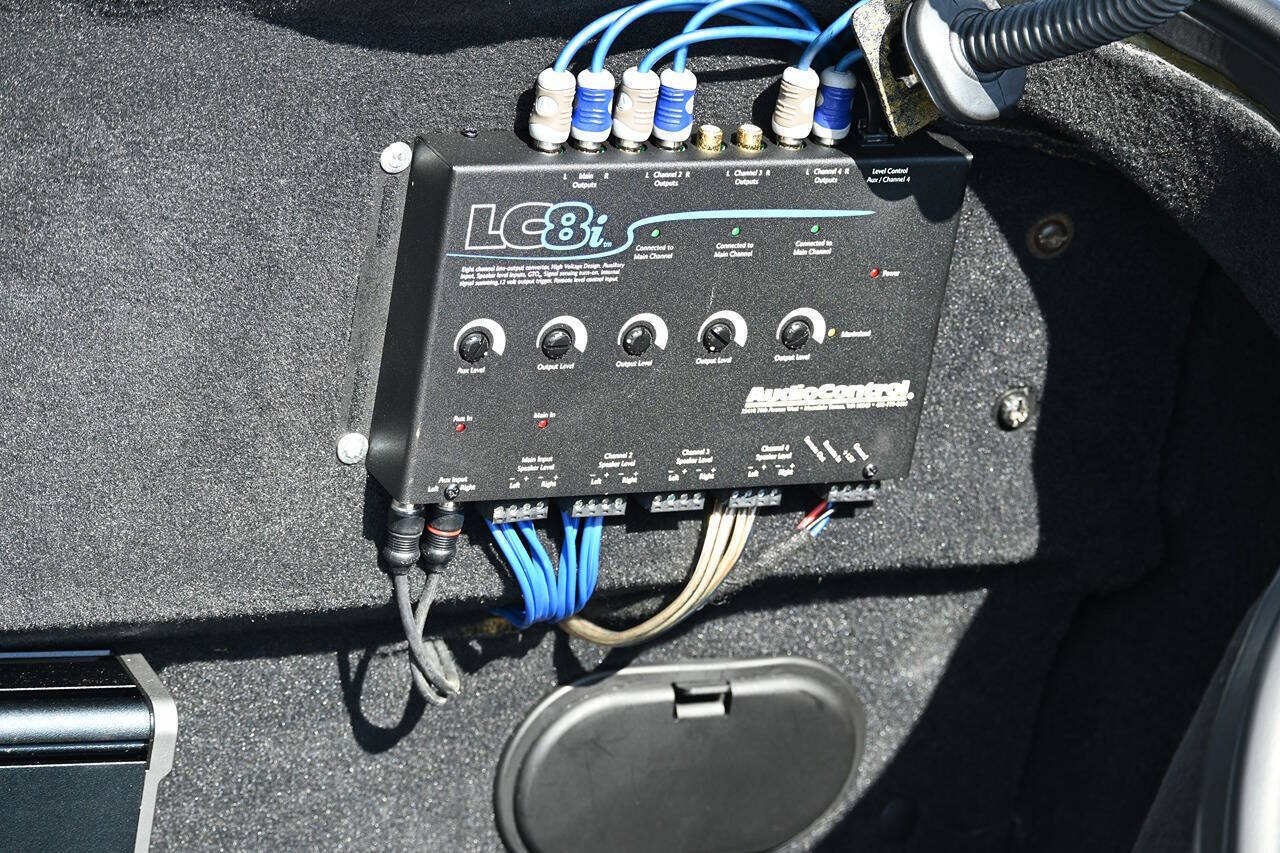 2005 Aston Martin DB9 38