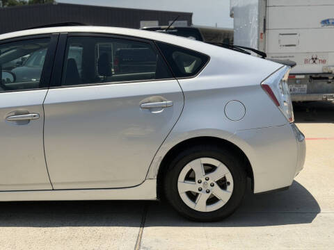 2010 Toyota Prius III