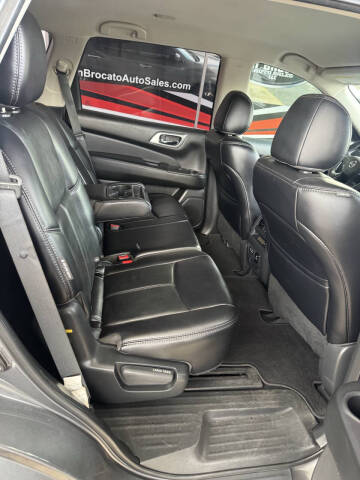 2019 Nissan Pathfinder SL