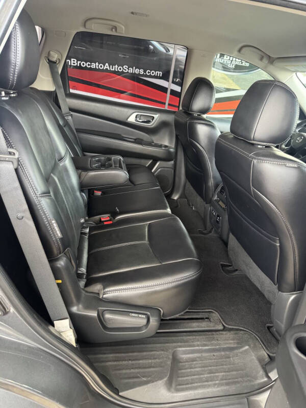 2019 Nissan Pathfinder SL