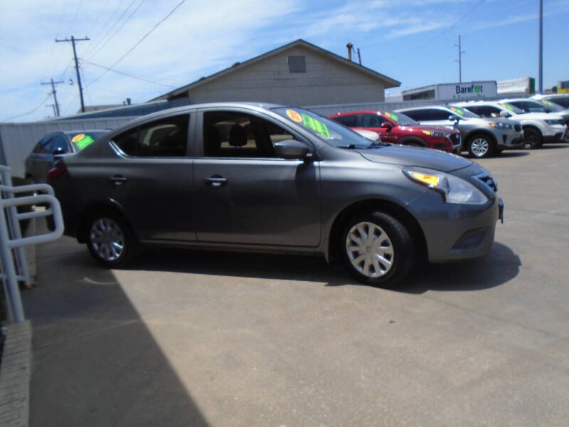 2018 Nissan Versa SV