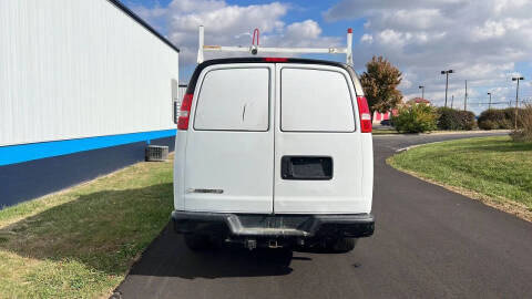 2022 Chevrolet Express 2500