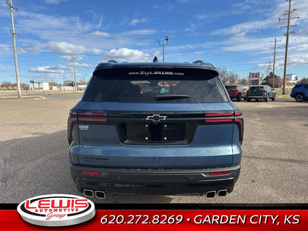 2025 Chevrolet Traverse for sale at Lewis Chevrolet of Garden City in Garden City, KS