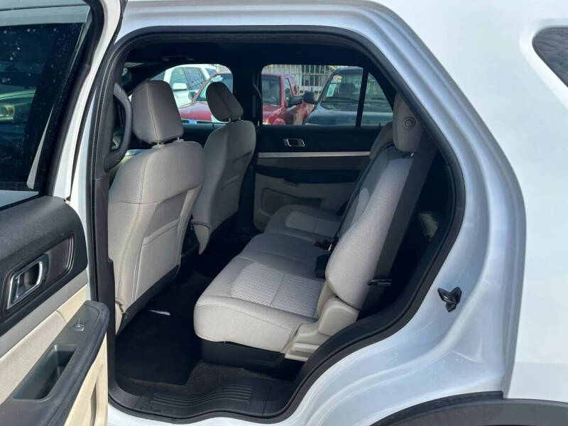 2018 Ford Explorer