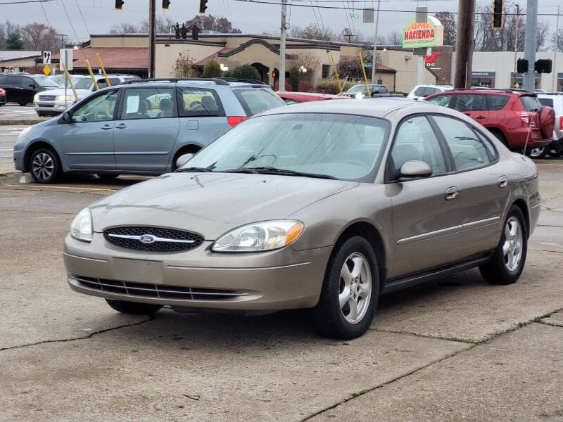 2003 Ford Taurus SE