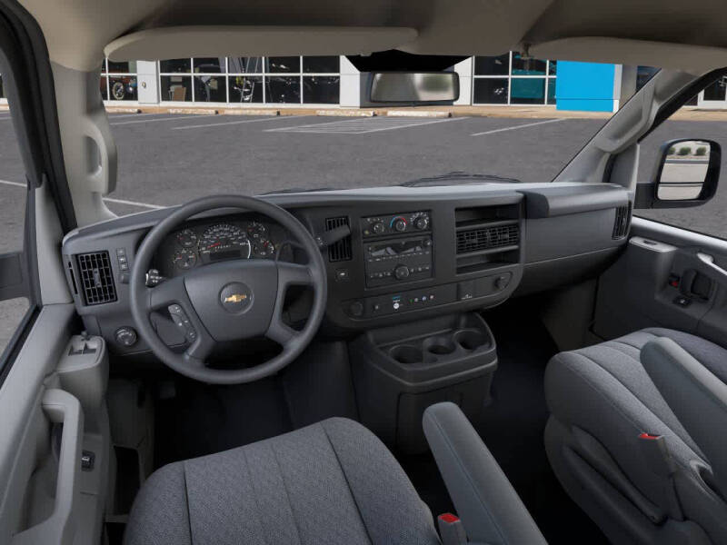 2025 Chevrolet Express 2500