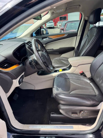 2019 Lincoln MKC Select