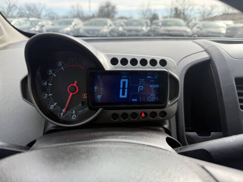 2013 Chevrolet Sonic LS Auto