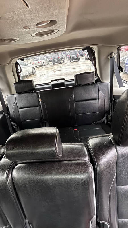 2013 Nissan Armada Platinum