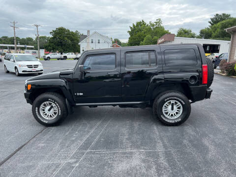 2006 HUMMER H3 for sale at Snyders Auto Sales in Harrisonburg VA