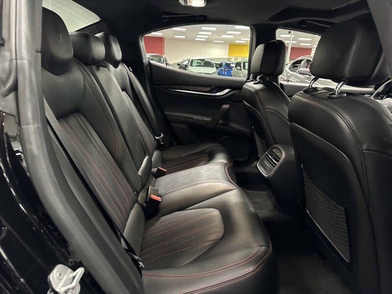 2017 Maserati Ghibli