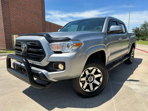 2018 Toyota Tacoma for sale at AUTO DIRECT in Houston TX