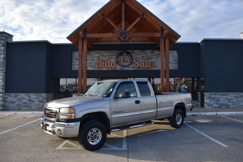 2004 GMC Sierra 2500HD for sale at JW Auto Sales LLC in Harrisonburg VA