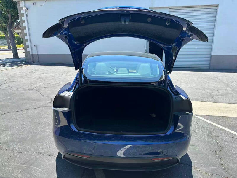 2025 Tesla Model 3 Long Range