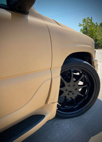 2001 GMC Yukon Denali