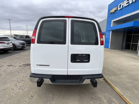 2024 Chevrolet Express 2500