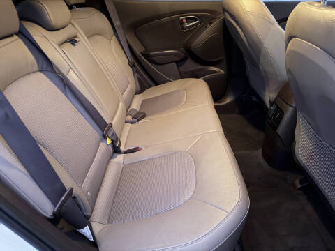 2015 Hyundai Tucson SE