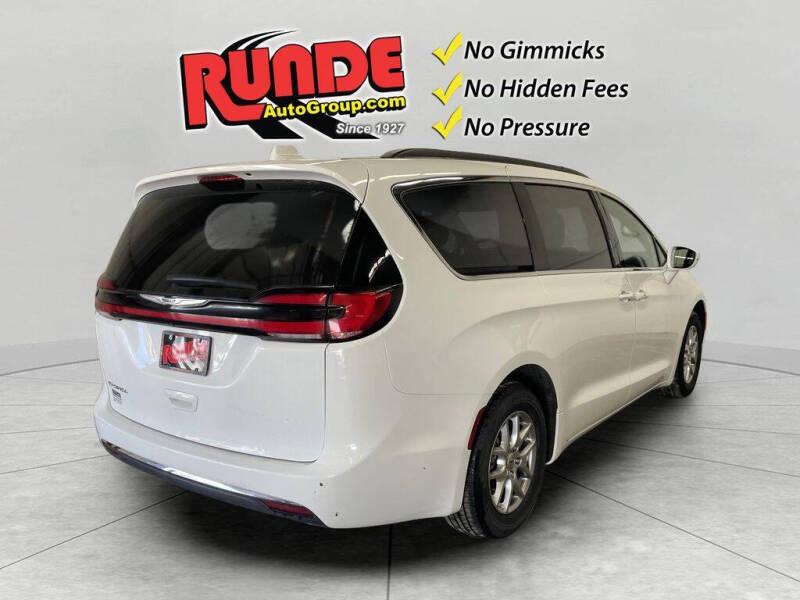 2022 Chrysler Pacifica Touring