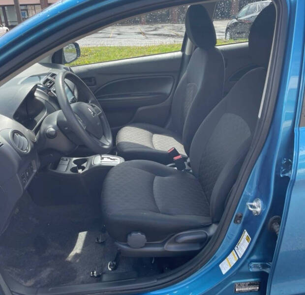 2024 Mitsubishi Mirage ES