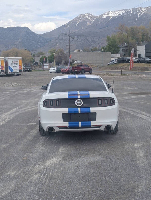 2014 Ford Mustang V6