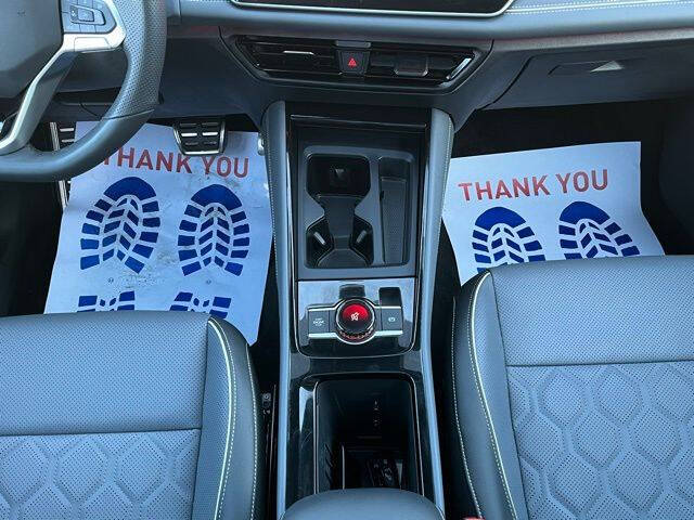 2025 Volkswagen Tiguan SEL R-Line 4Motion