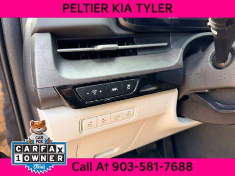 2024 Kia Carnival SX