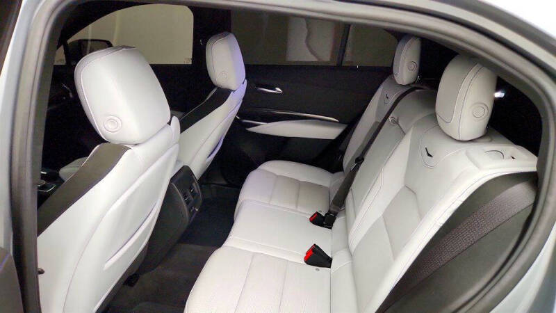 2024 Cadillac XT4 Sport