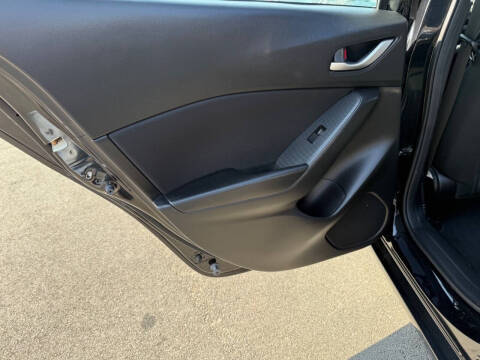 2014 Mazda MAZDA3 i Sport