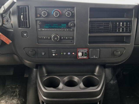 2025 Chevrolet Express 3500