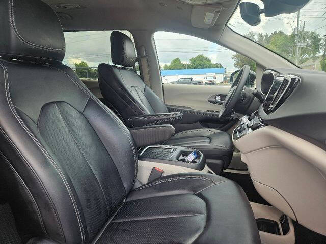 2024 Chrysler Pacifica Touring L
