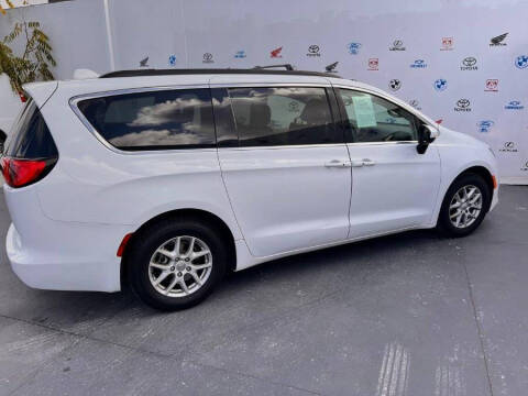 2020 Chrysler Voyager LXi