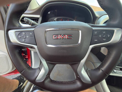 2023 GMC Acadia SLT