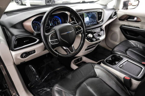 2018 Chrysler Pacifica Touring L Plus