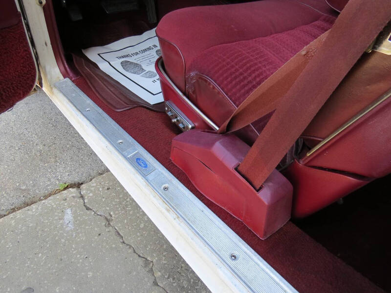 1977 Ford Thunderbird