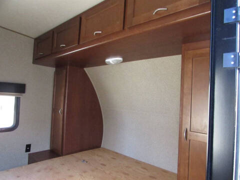 2015 Forest River Vengeance 25v