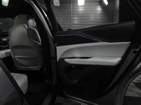 2024 Cadillac LYRIQ Sport 1