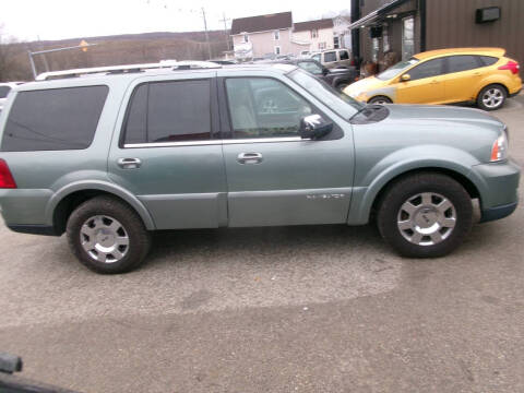 2005 Lincoln Navigator Luxury