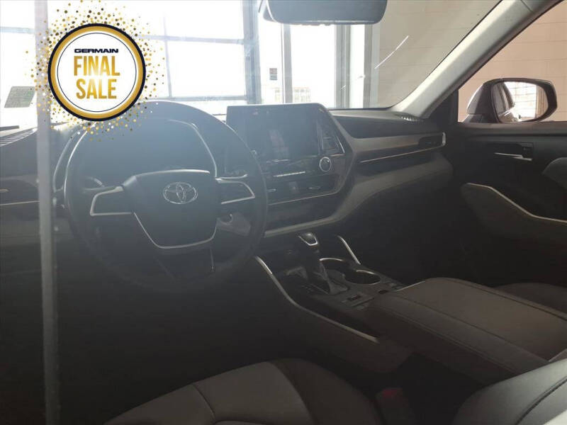 2024 Toyota Highlander XLE