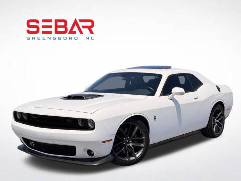 2016 Dodge Challenger 392 HEMI Scat Pack Shaker