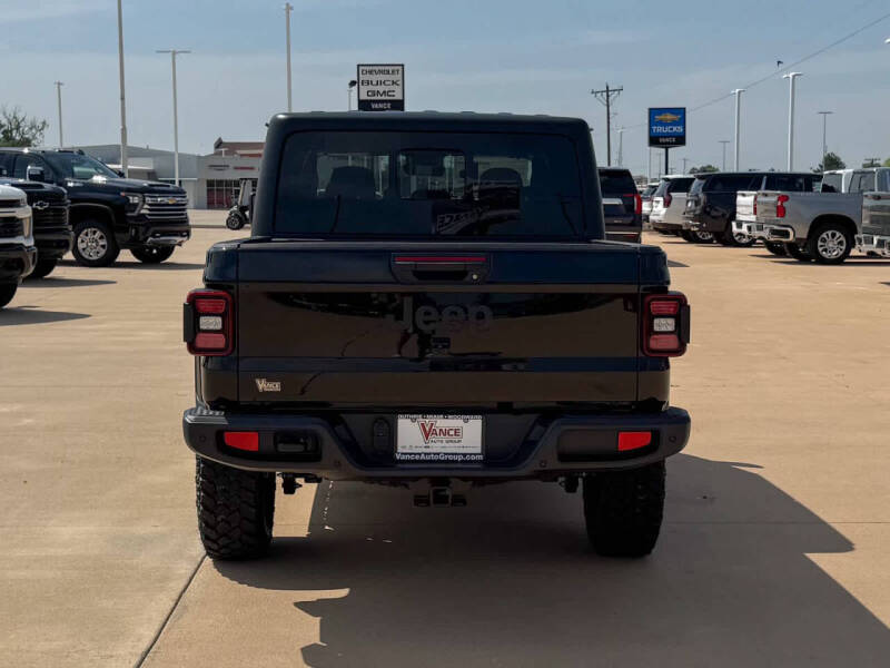 2025 Jeep Gladiator Willys