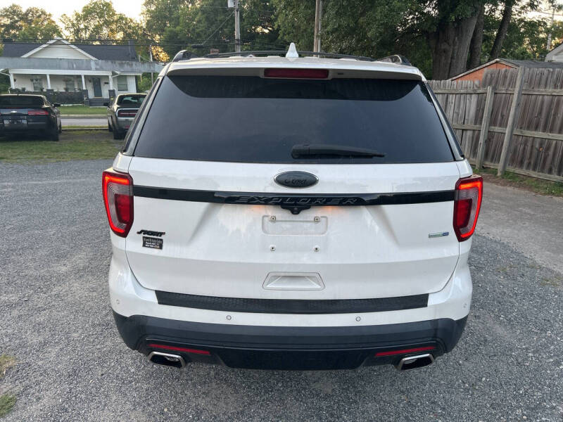 2016 Ford Explorer Sport