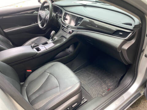 2017 Buick LaCrosse Essence